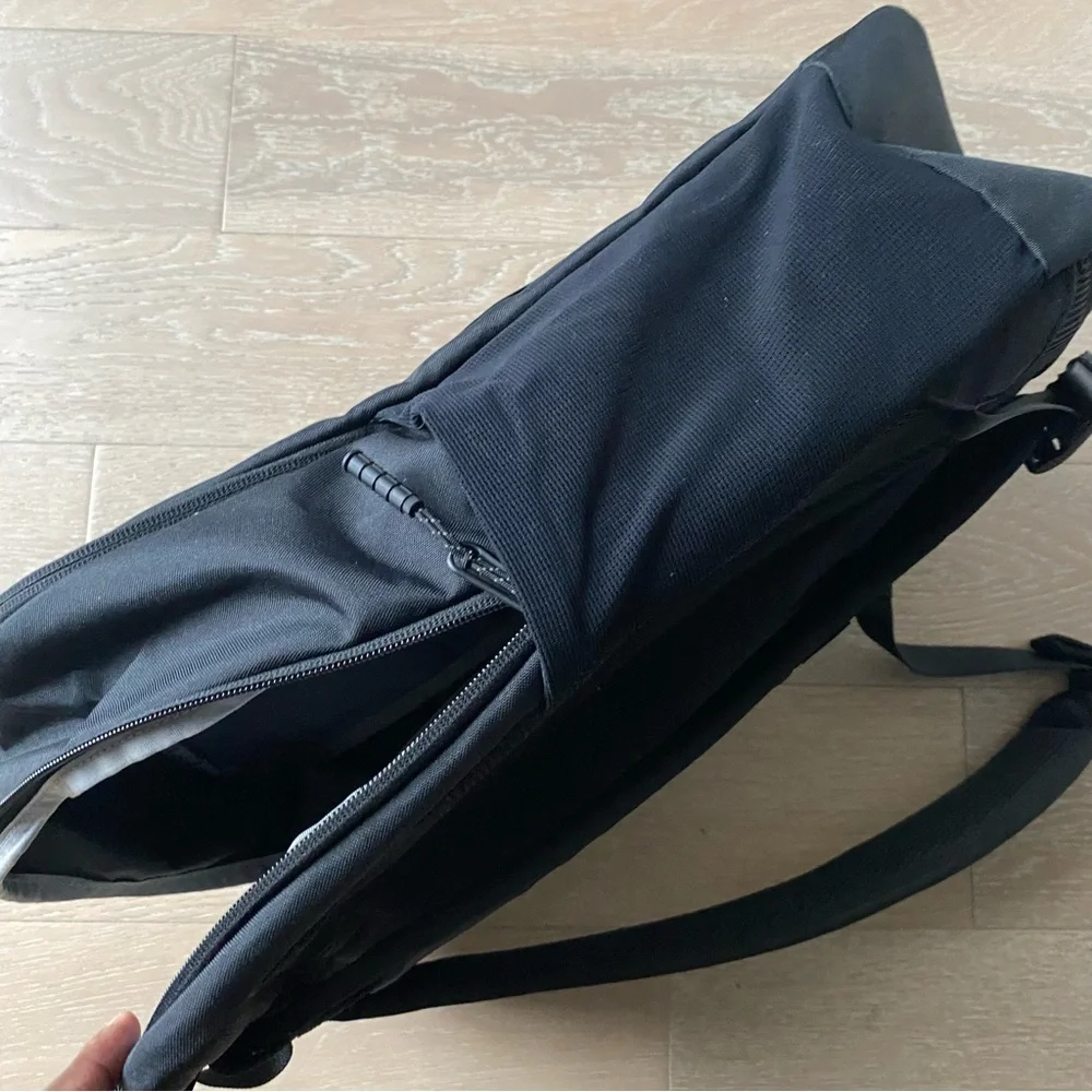 Timbuk2 Parkside Eco Laptop Bookbag Backpack black NEW branded MASTERCLAss